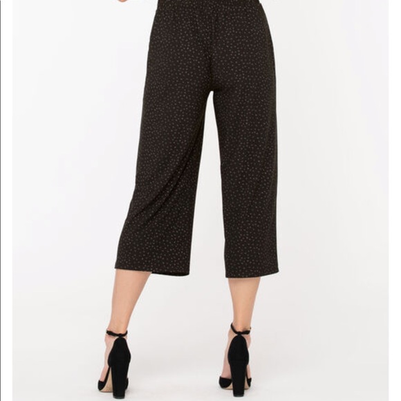 Knit Wide Leg Crop Pants - Picture 5 of 10